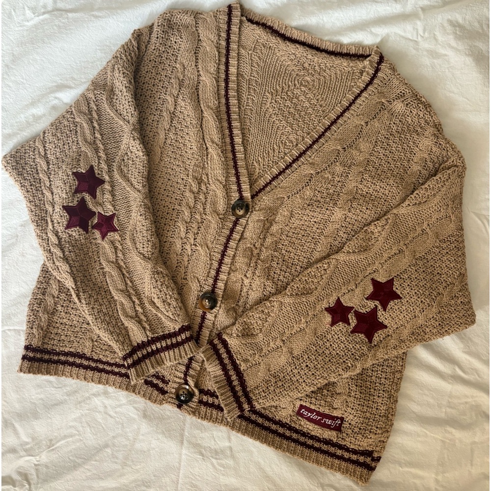 Taylor Swift Folklore cardigan holiday beige limited edition
